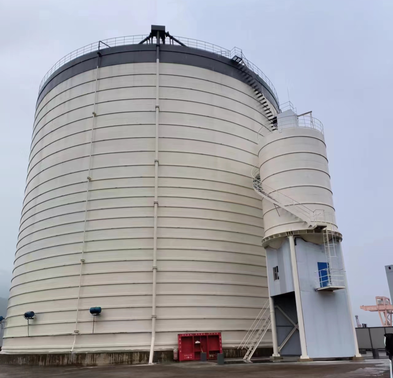 六盘水10万吨水泥钢板库